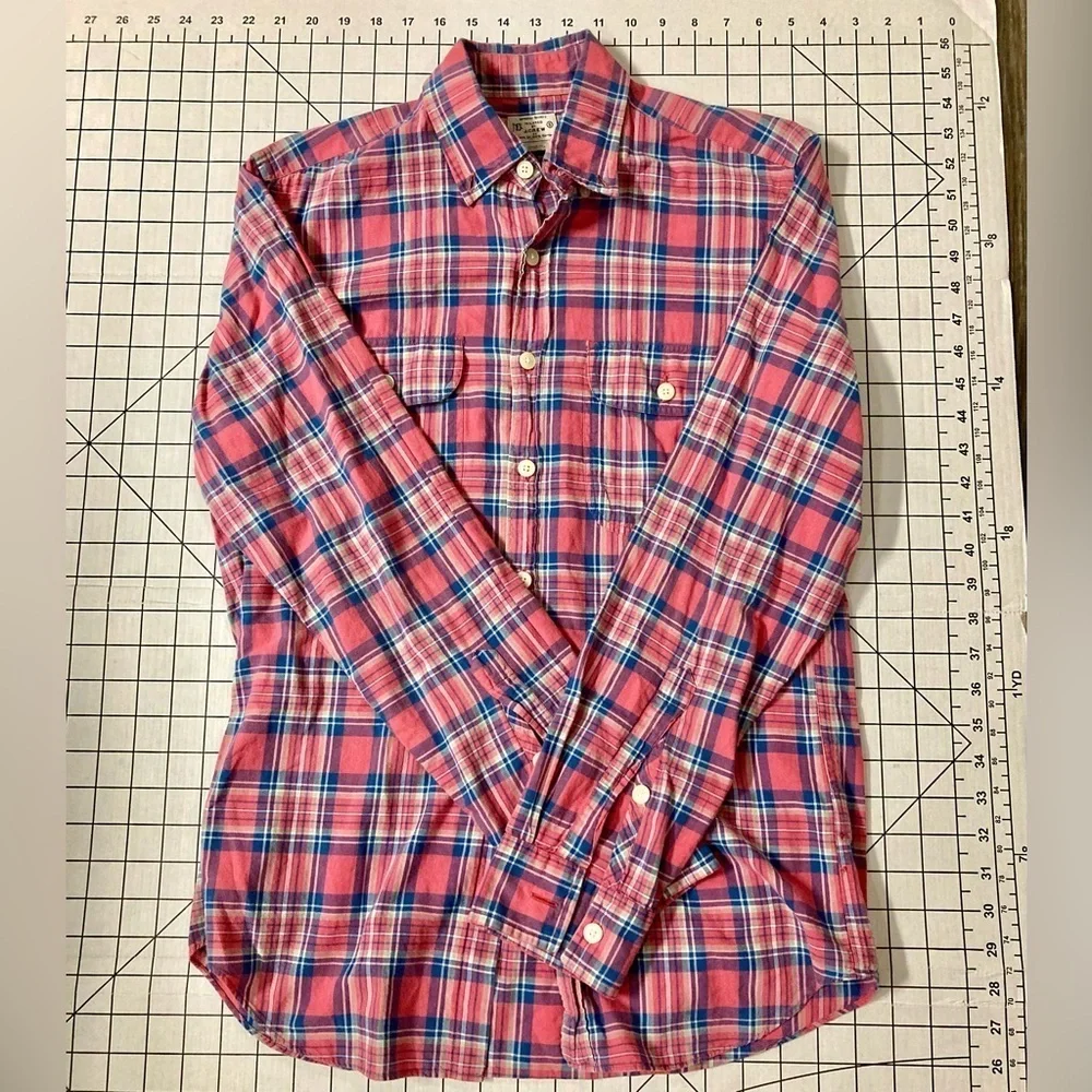 J.‎ Crew Men’s Small Pink/Blue Button Down Shirt